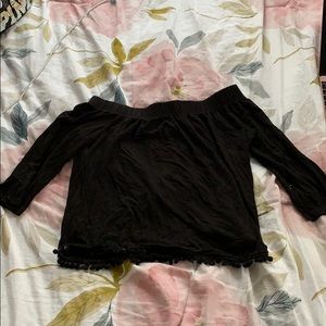 Pebble&Stone boutique style black no shoulder top